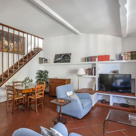 Bright Last-floor With Terrace *