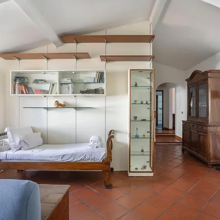 Bright Last-floor With Terrace Florence