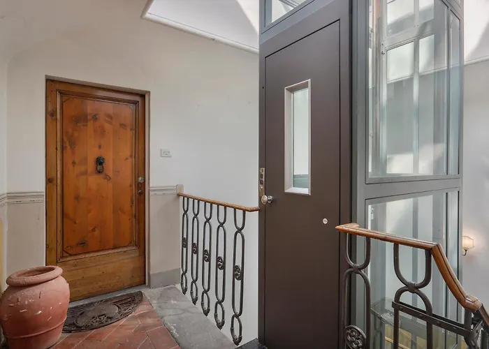 Bright Last-floor With Terrace