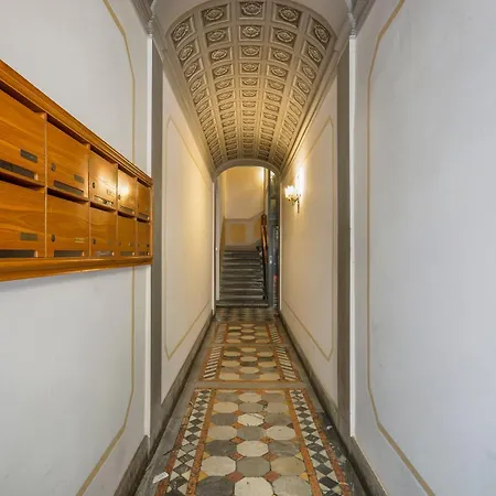 Bright Last-floor With Terrace Appartement Florence