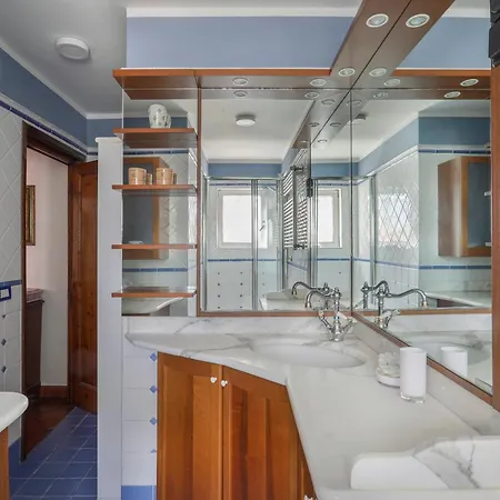 Bright Last-floor With Terrace فلورنس